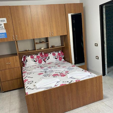 Raven Comstar Apartamento Corbu  Exterior foto