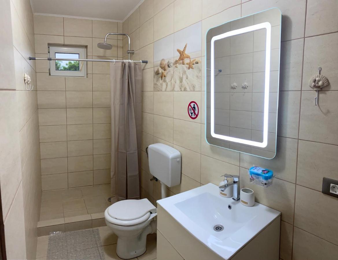 Raven Comstar Apartamento Corbu  Exterior foto