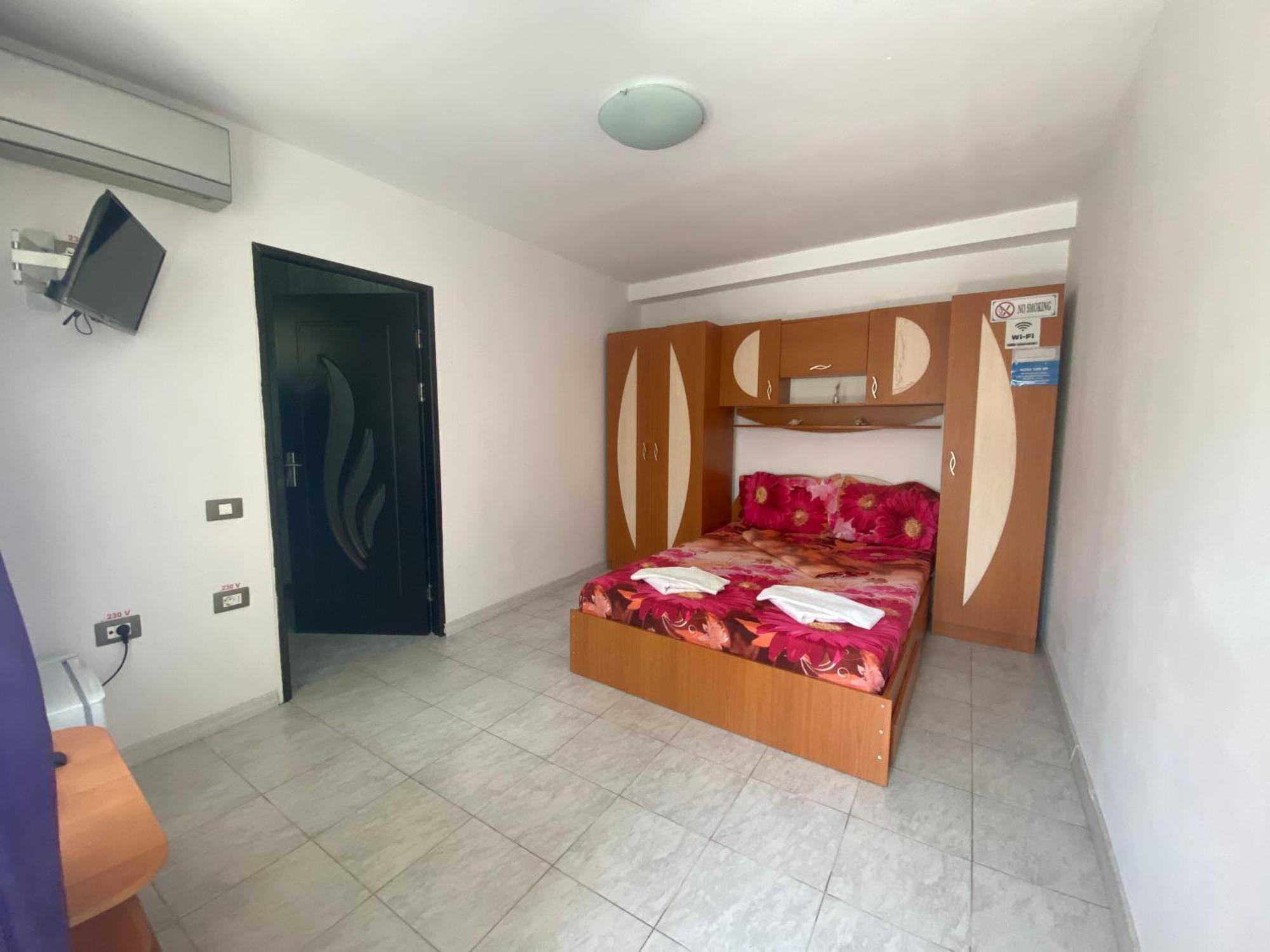 Raven Comstar Apartamento Corbu  Exterior foto
