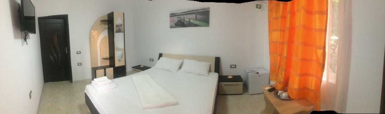 Raven Comstar Apartamento Corbu  Exterior foto